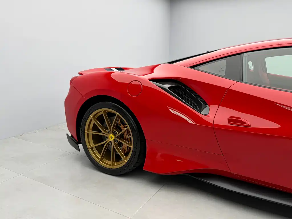 Ferrari 488 — фото 6