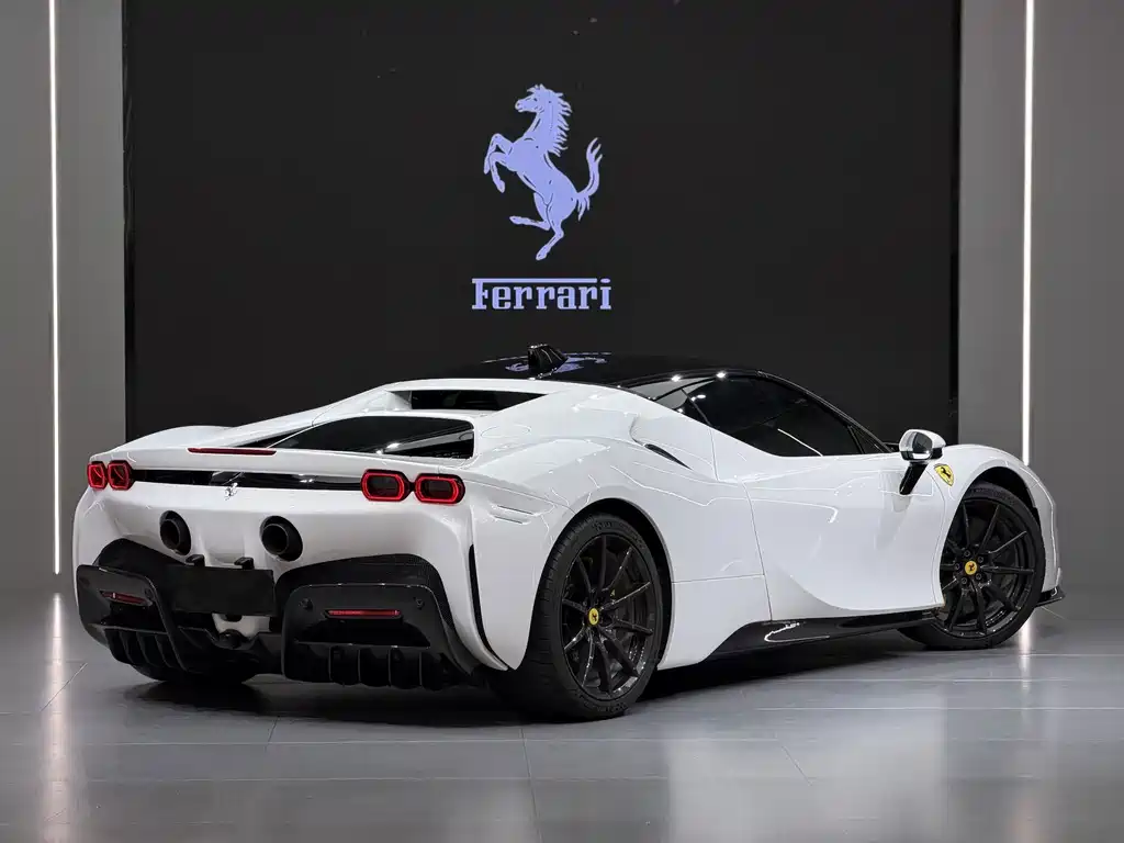 Ferrari SF90 — фото 4