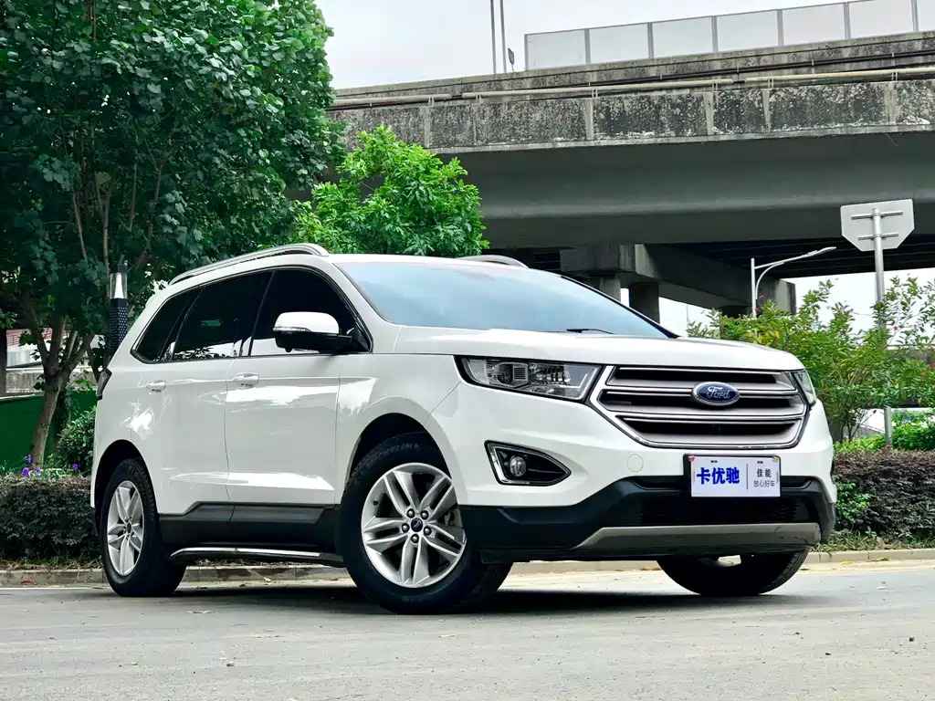 Ford Edge — фото 6