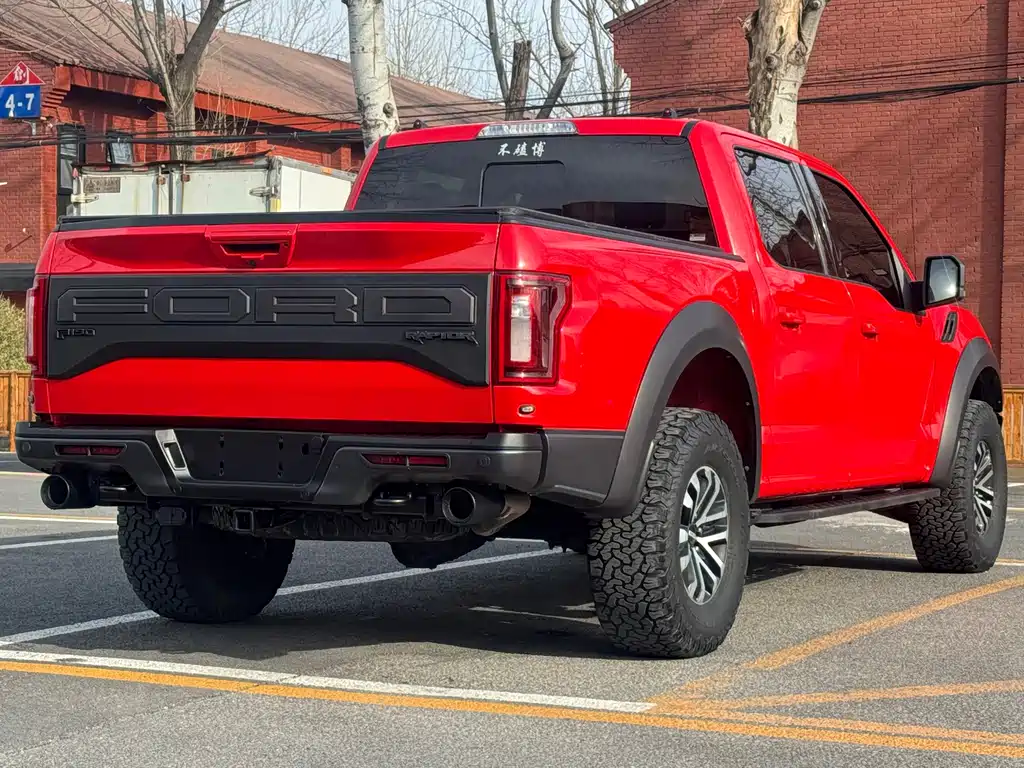 Ford F-150 Raptor — фото 8
