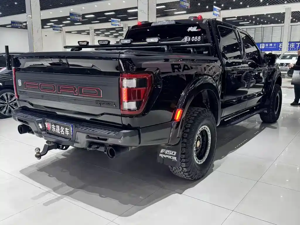 Ford F-150 Raptor — фото 9