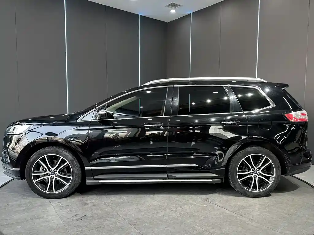 Ford Edge — фото 4
