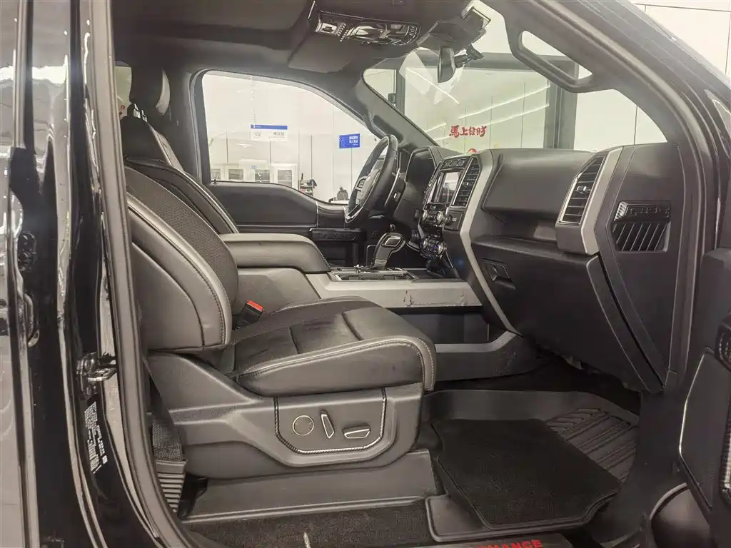 Ford F-150 Raptor — фото 17