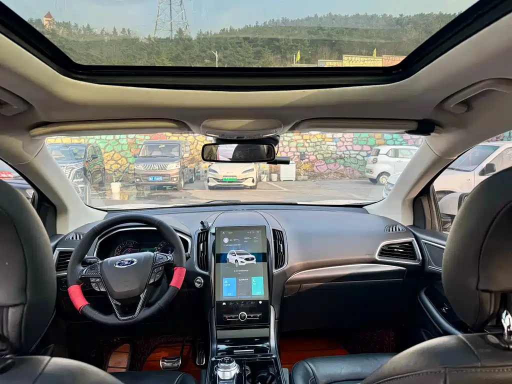 Ford Edge — фото 5