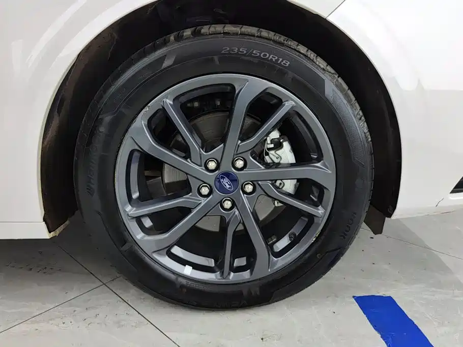 Ford Mondeo — фото 6