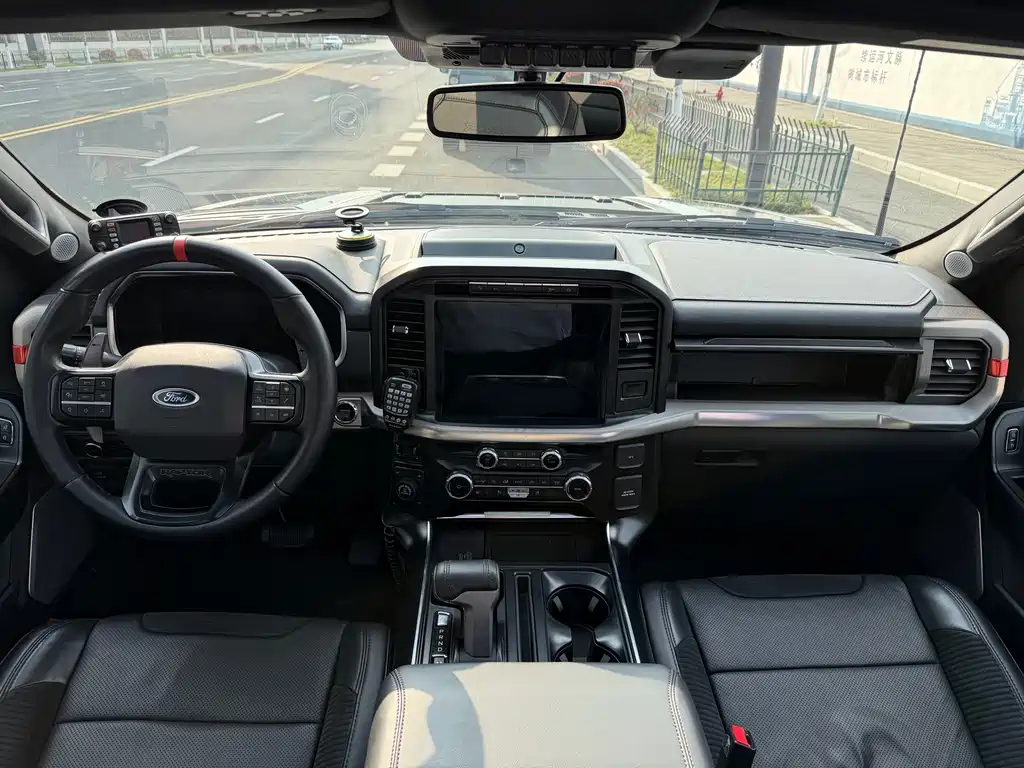 Ford F-150 Raptor — фото 11