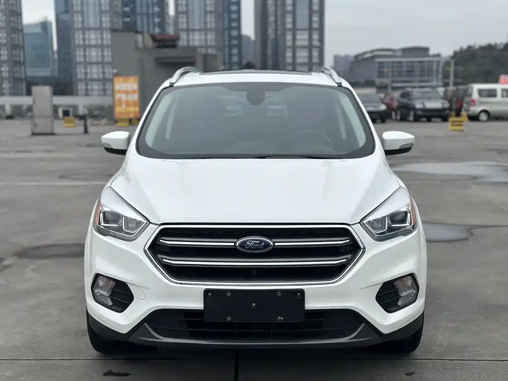 Ford Kuga — фото 3