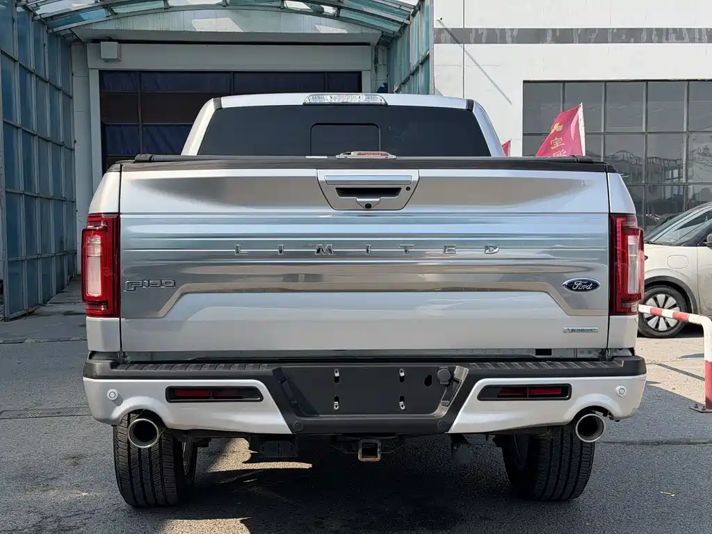 Ford F-150 Raptor — фото 5