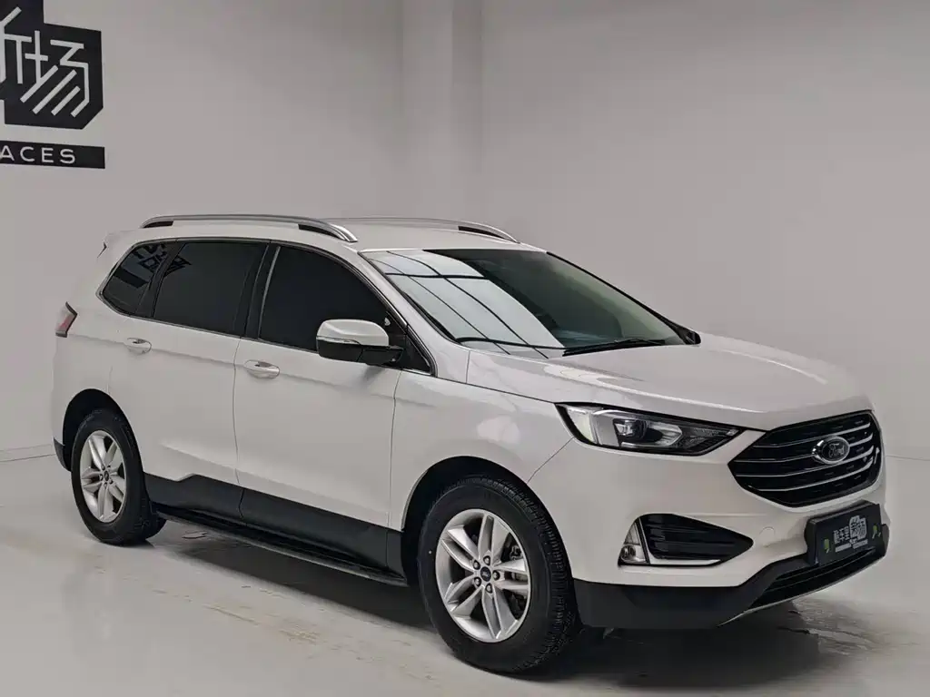 Ford Edge — фото 3
