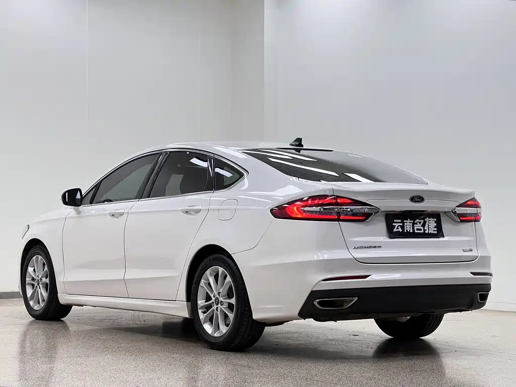 Ford Mondeo — фото 5