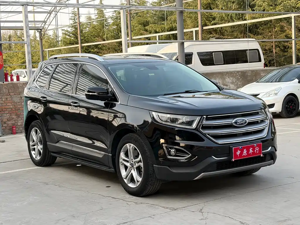 Ford Edge — фото 3