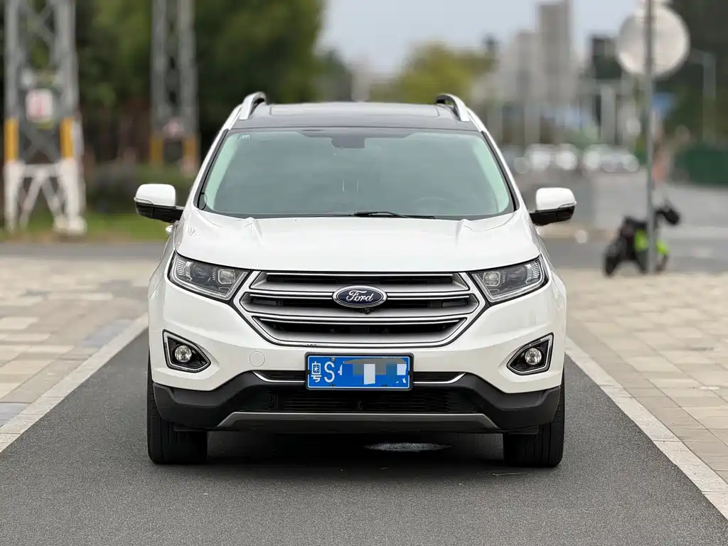 Ford Edge — фото 3