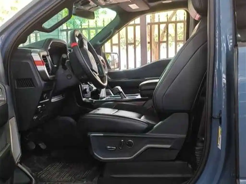 Ford F-150 Raptor — фото 6