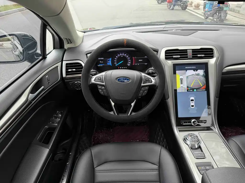 Ford Mondeo — фото 14