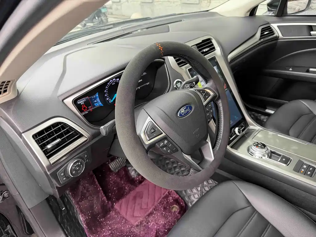 Ford Mondeo — фото 21