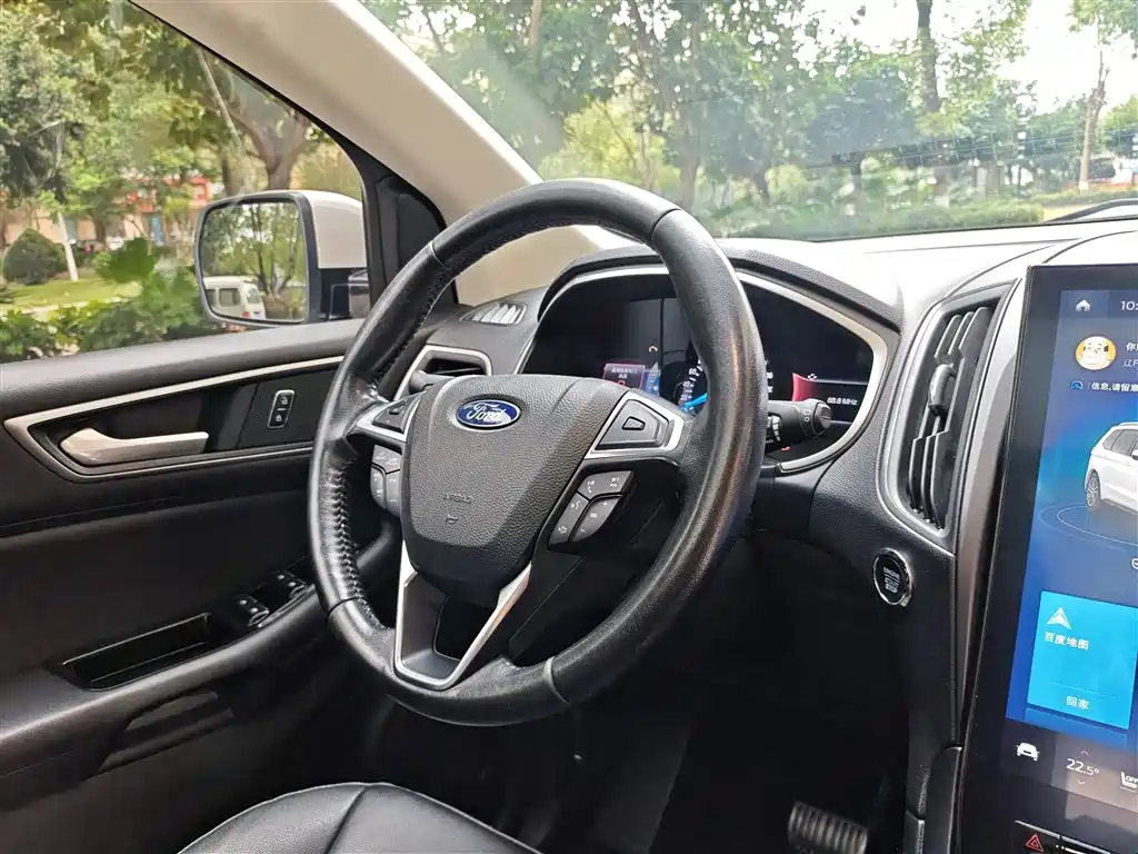Ford Edge — фото 9