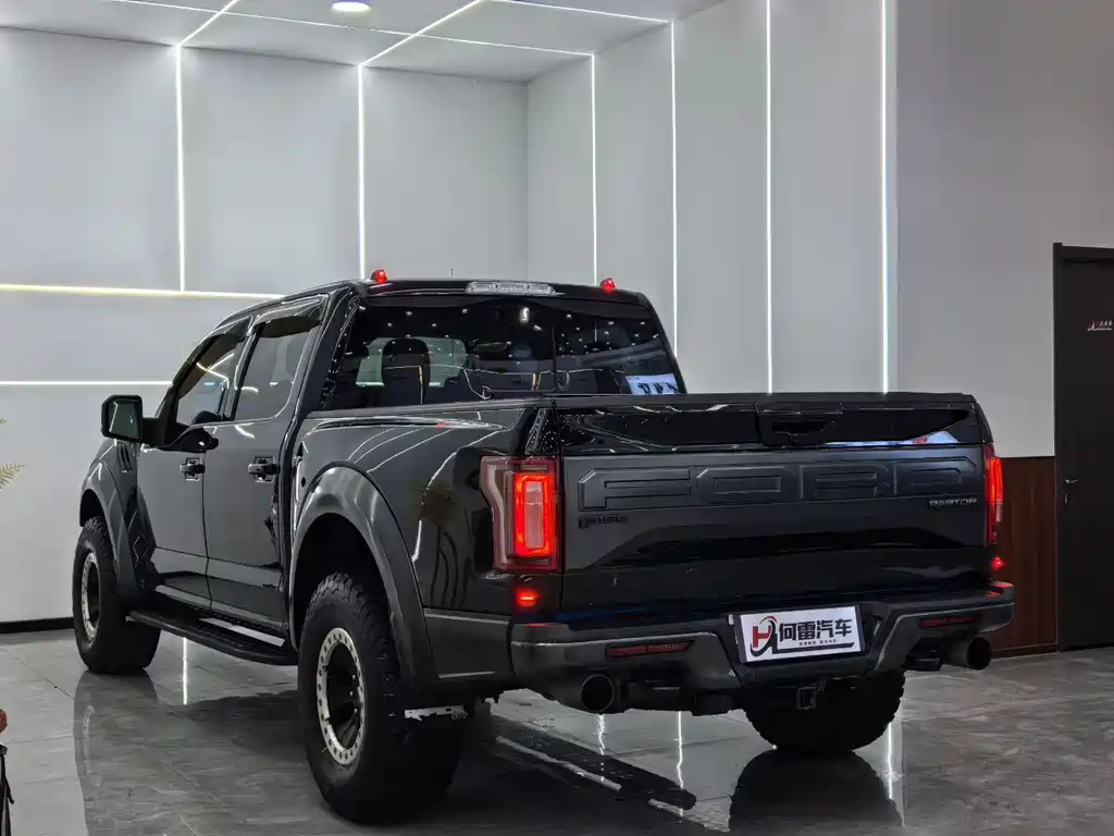 Ford F-150 Raptor — фото 9