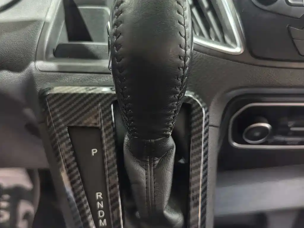 Ford Tourneo — фото 10