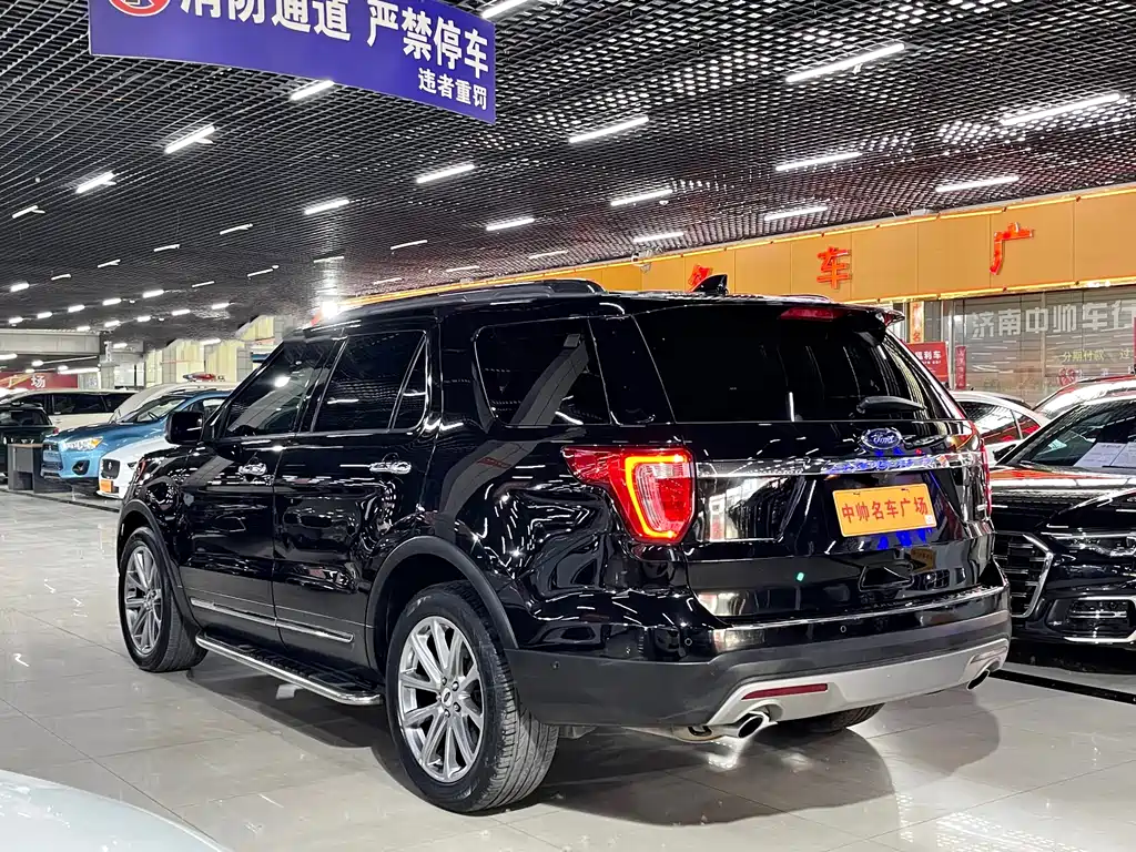 Ford Explorer (Import) — фото 4