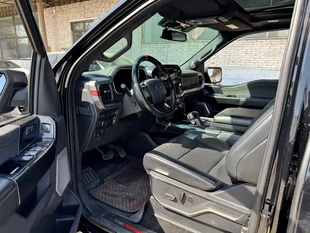 Ford F-150 Raptor — фото 9
