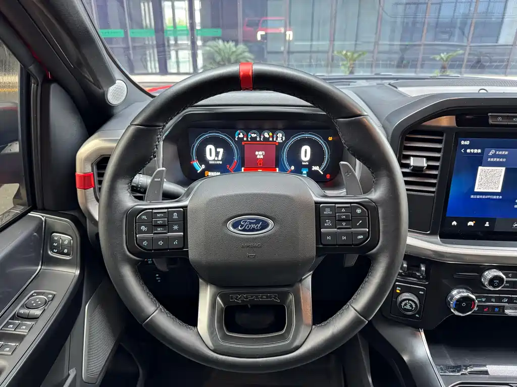 Ford F-150 Raptor — фото 14
