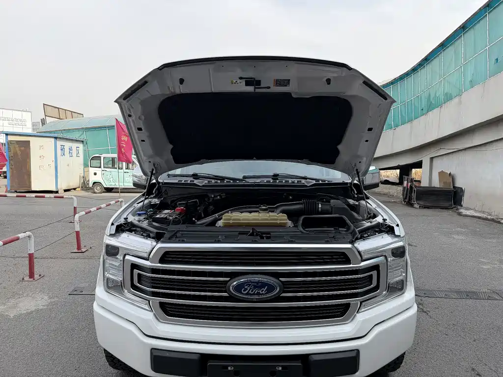 Ford F-150 Raptor — фото 14
