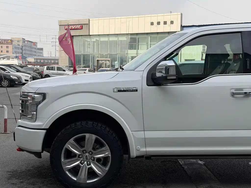 Ford F-150 Raptor — фото 18