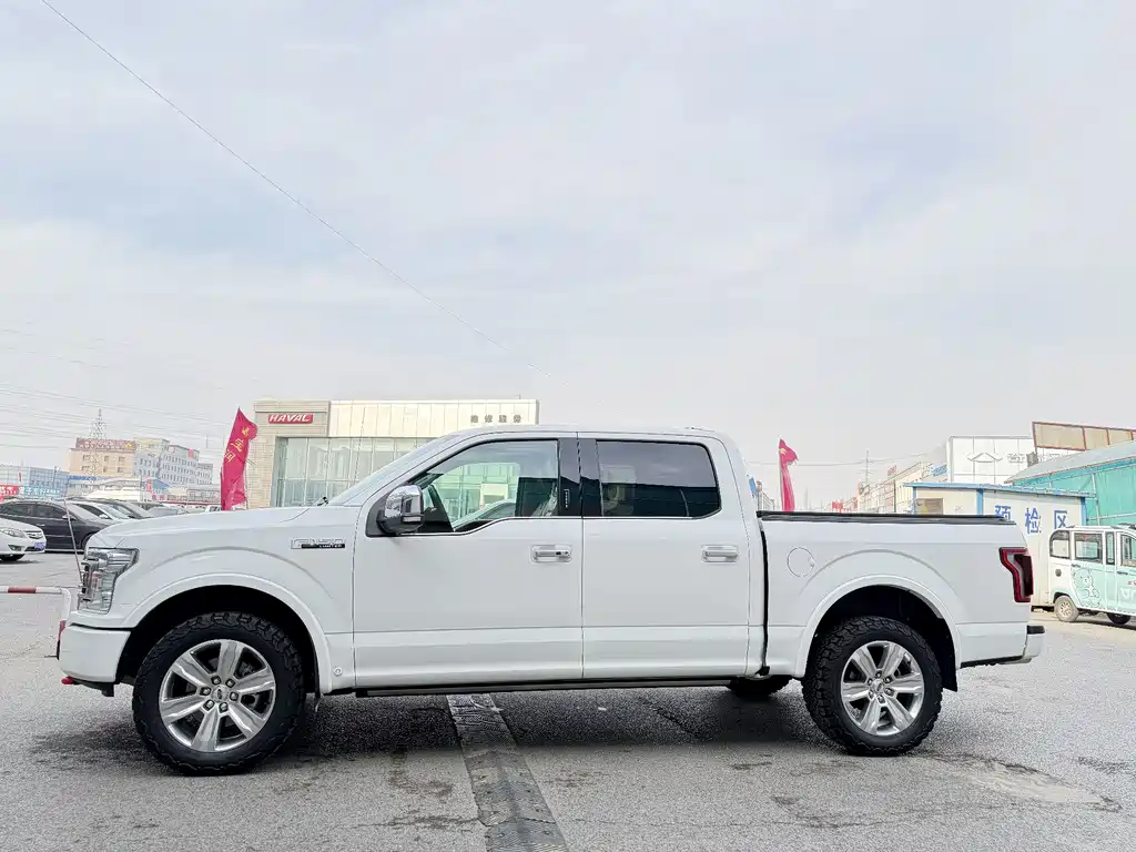 Ford F-150 Raptor — фото 4