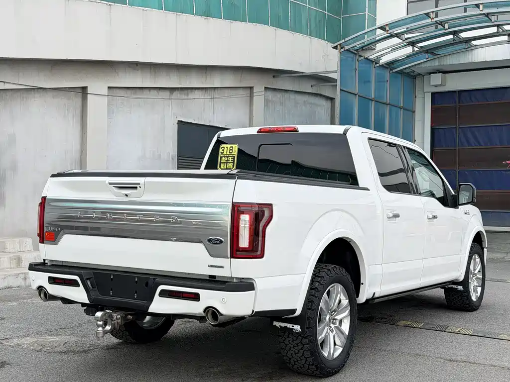 Ford F-150 Raptor — фото 8