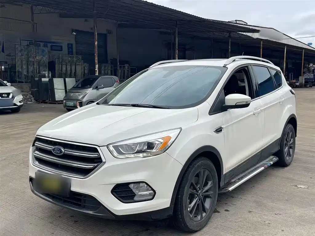 Ford Kuga — фото 2