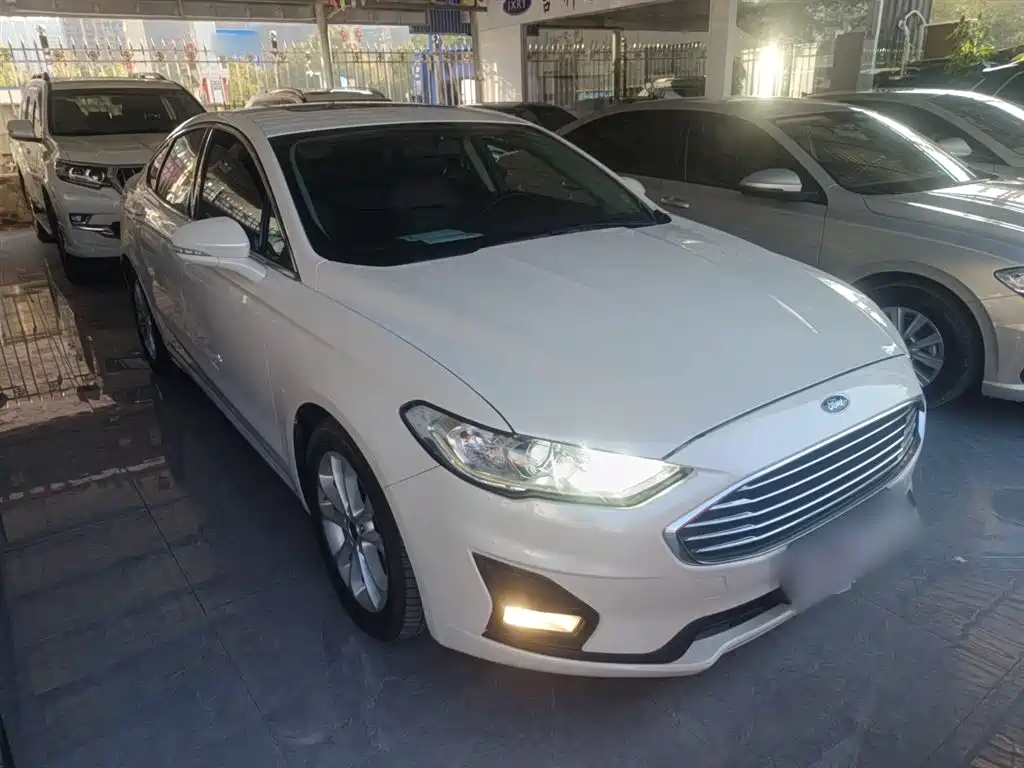 Ford Mondeo — фото 4