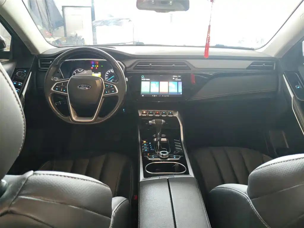 Ford Territory — фото 10
