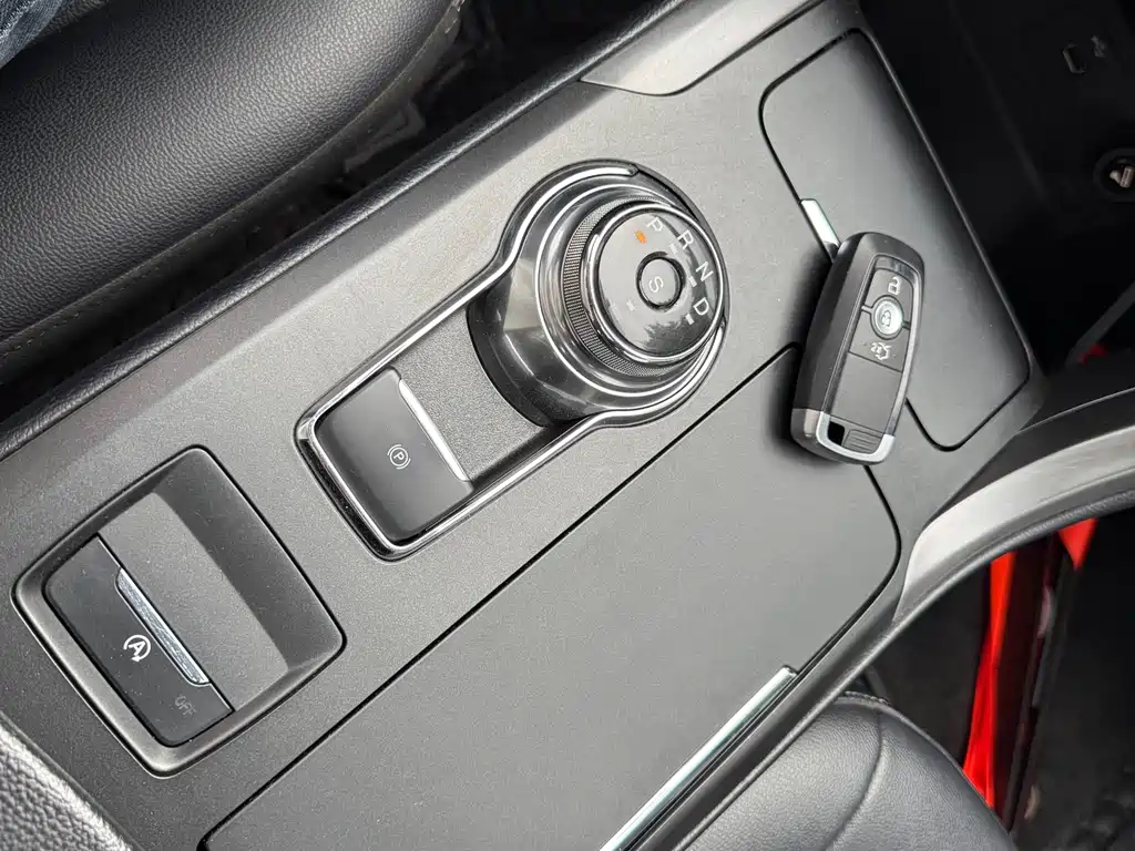 Ford Mondeo — фото 15