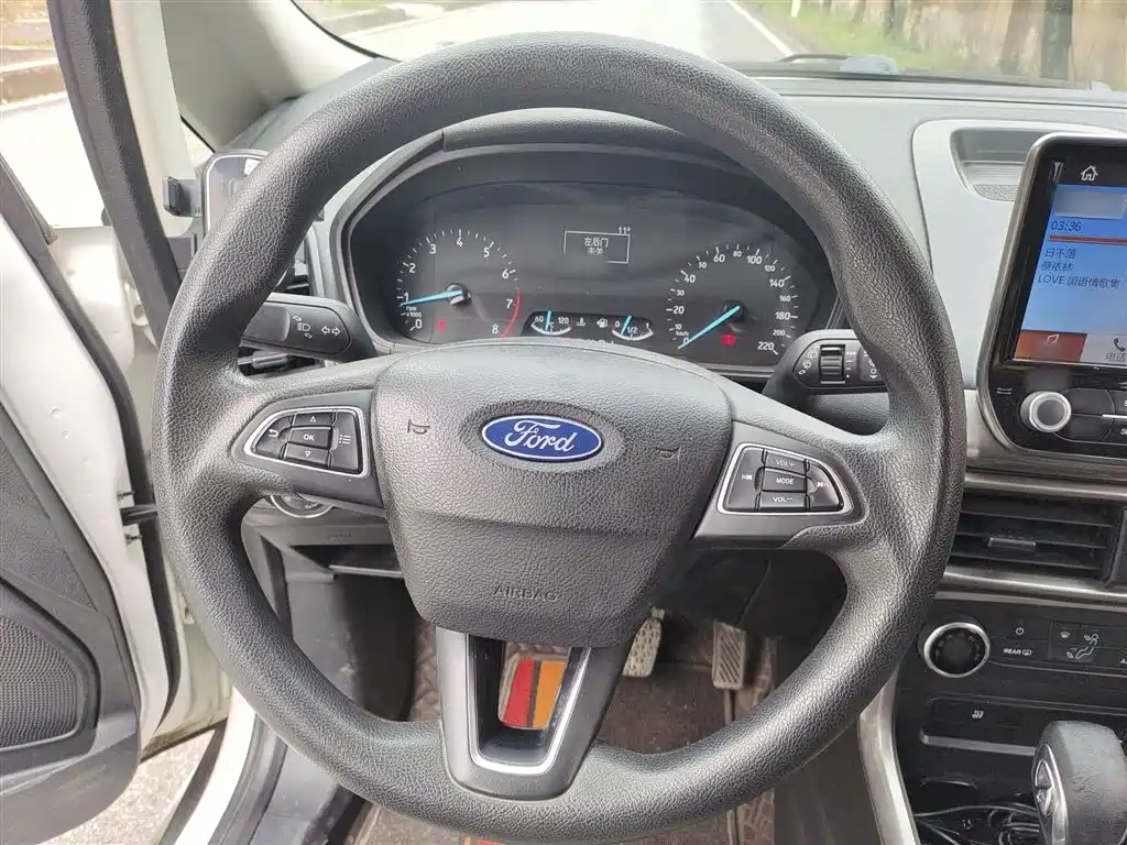 Ford Ecosport — фото 3