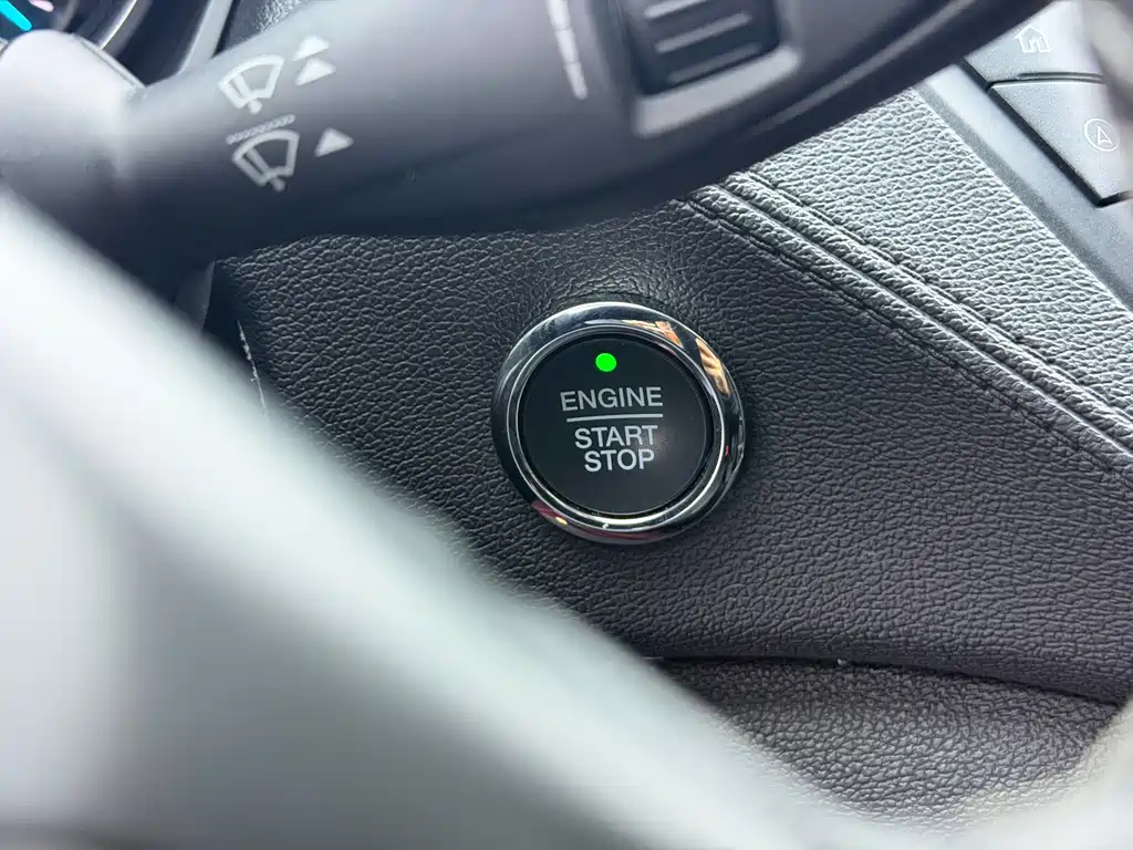 Ford Escort — фото 8