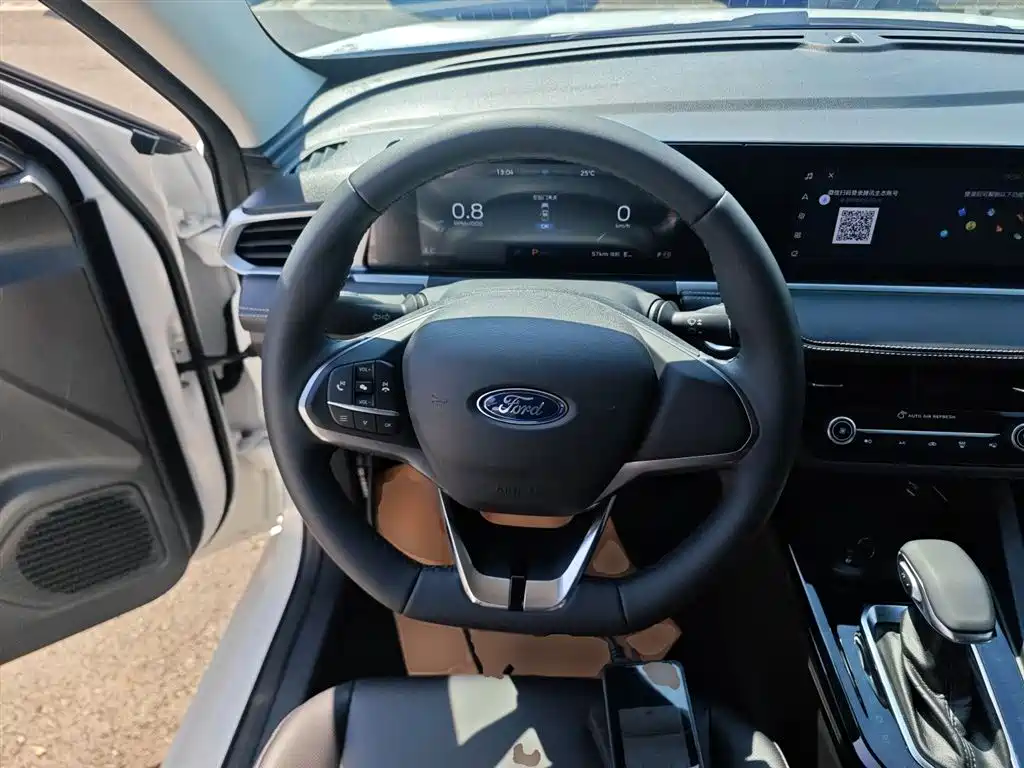 Ford Escort — фото 11
