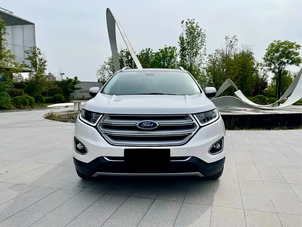 Ford Edge — фото 2