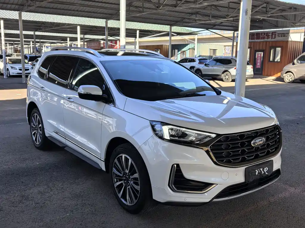 Ford Edge — фото 3