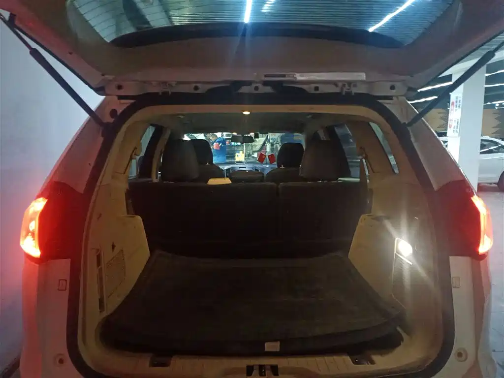 Ford Edge — фото 19