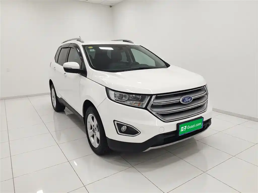 Ford Edge — фото 4