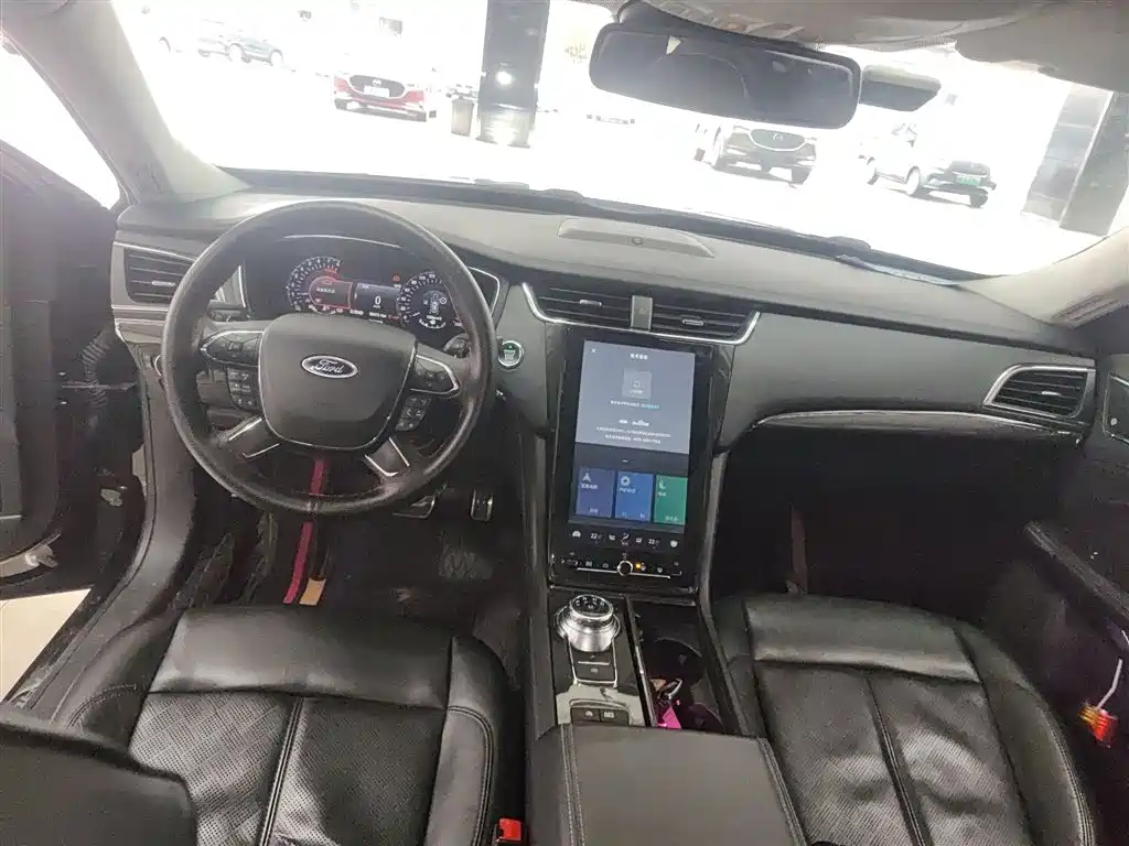 Ford Taurus — фото 10