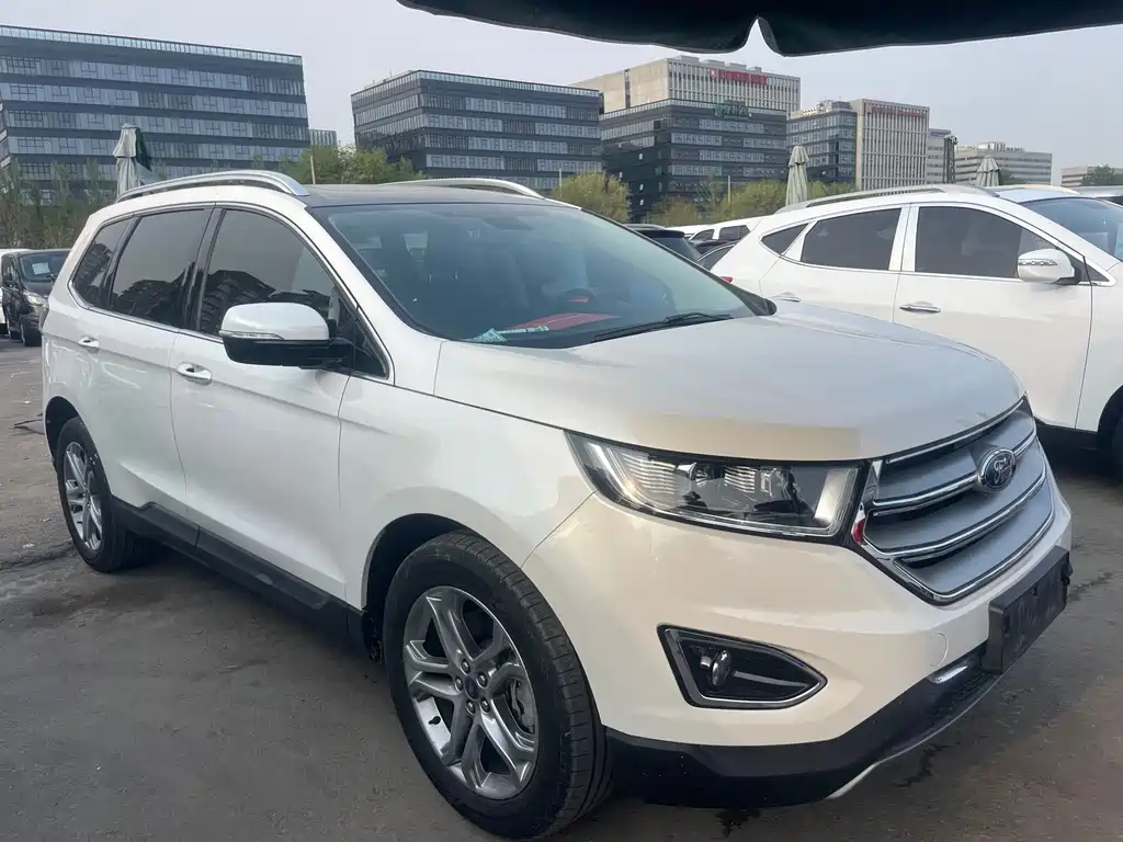 Ford Edge — фото 3