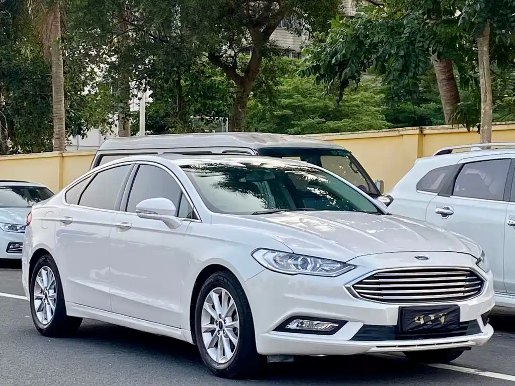 Ford Mondeo — фото 3