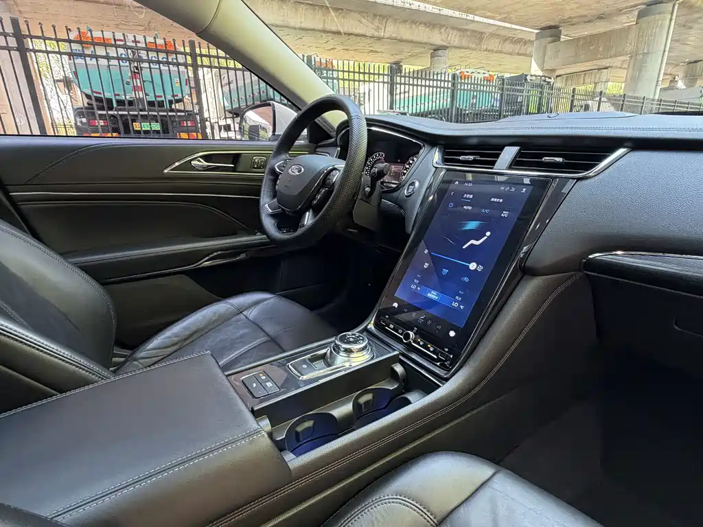 Ford Taurus — фото 11