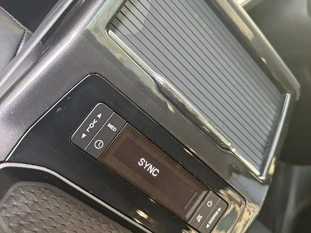 Ford Taurus — фото 15