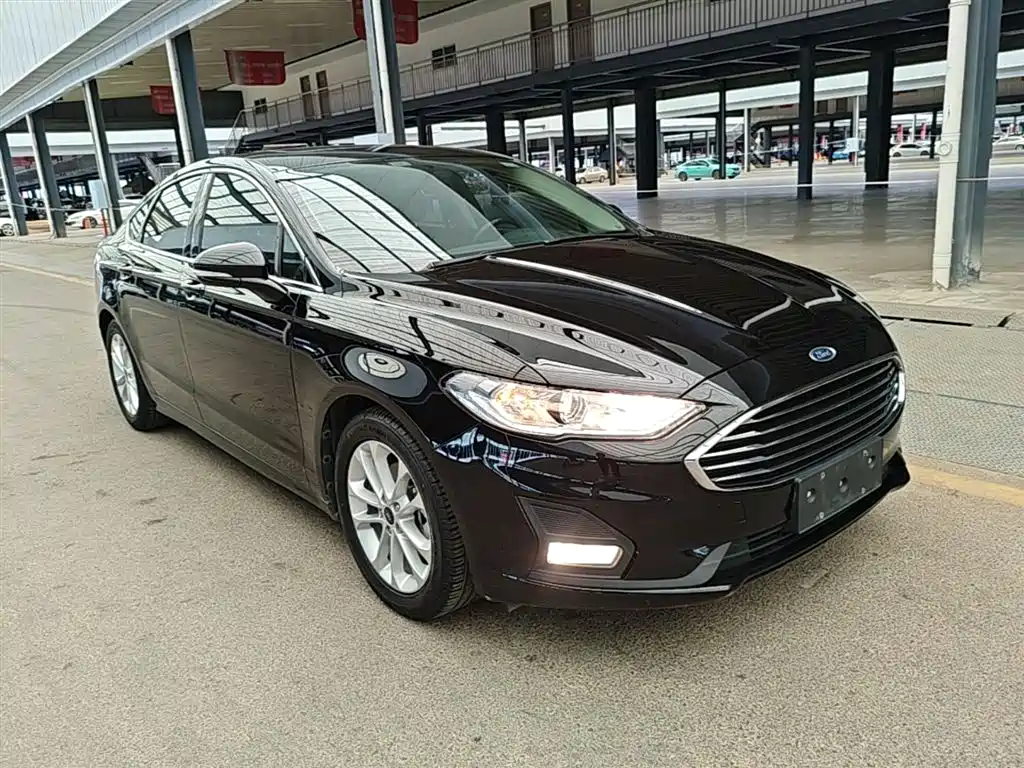 Ford Mondeo — фото 4