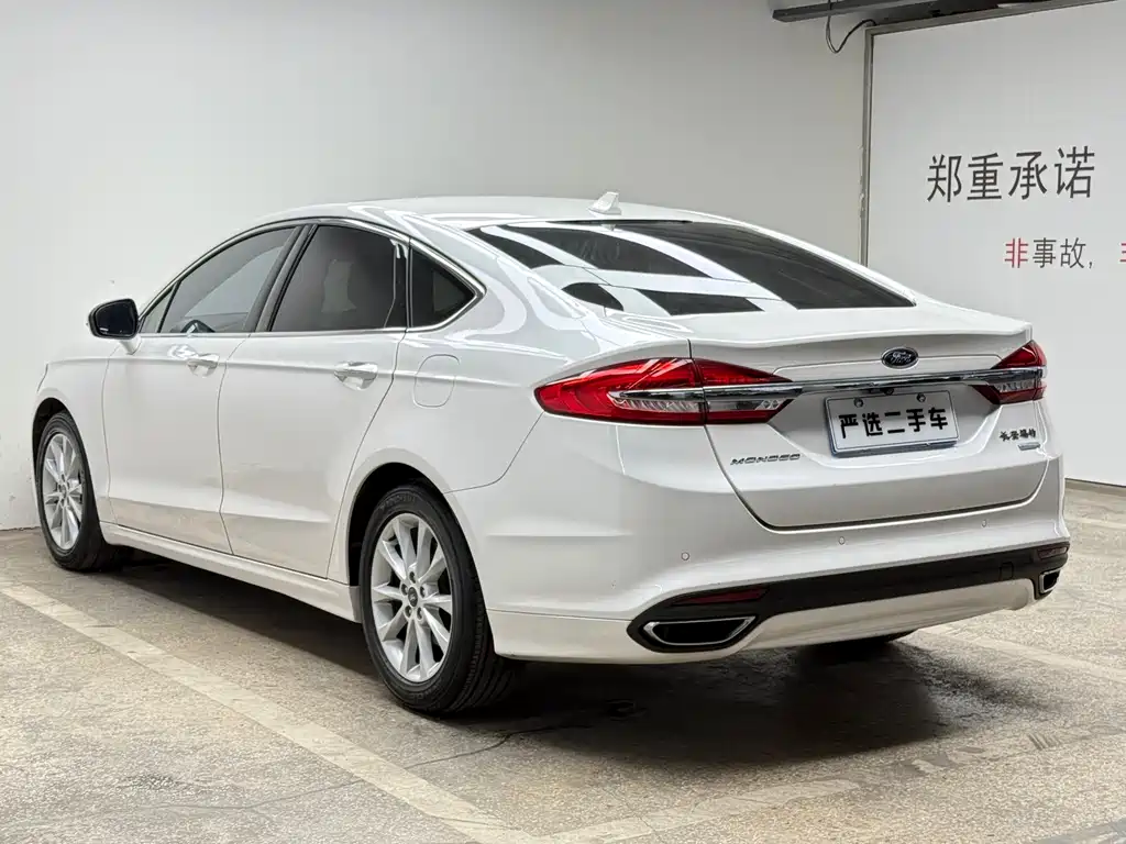 Ford Mondeo — фото 8