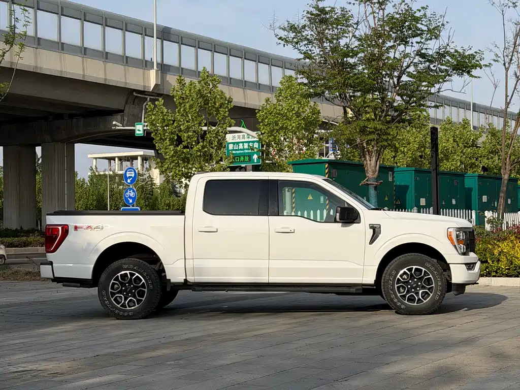 Ford F-150 Raptor — фото 2