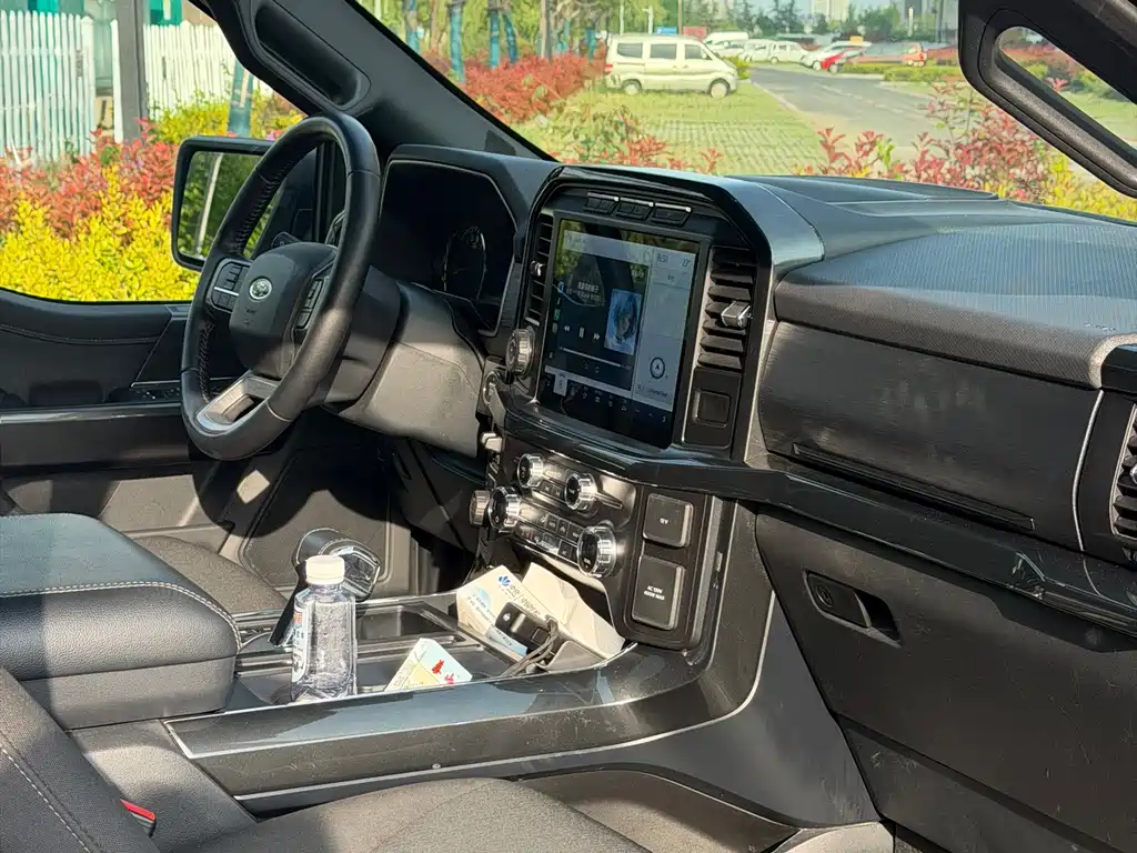 Ford F-150 Raptor — фото 6