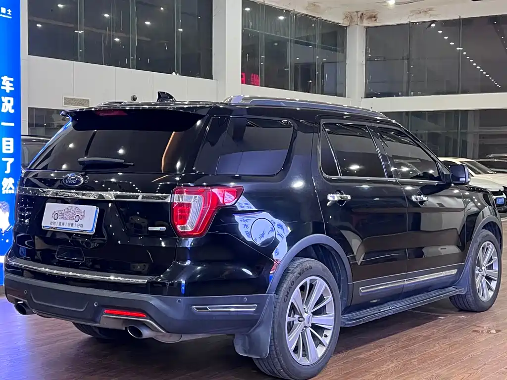 Ford Explorer (Import) — фото 5
